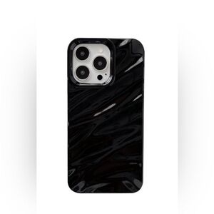 Amazon | Wavy Black | IPhone 13 Pro Case